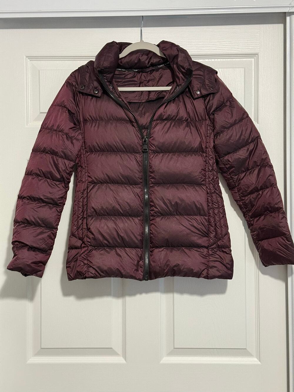 Vince Camuto Burgundy 90% Down Puffer Jacket Hooded Women’s V29789